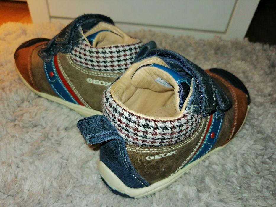 Botas Geox pele e tecido