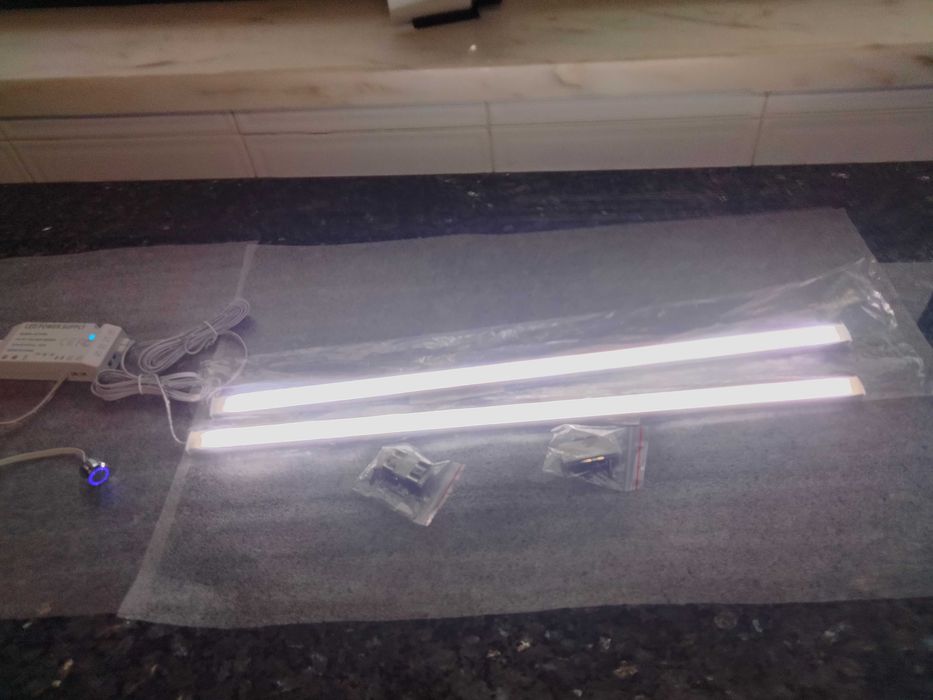 LED Gutters with Brightness Adjustment429129427112448006