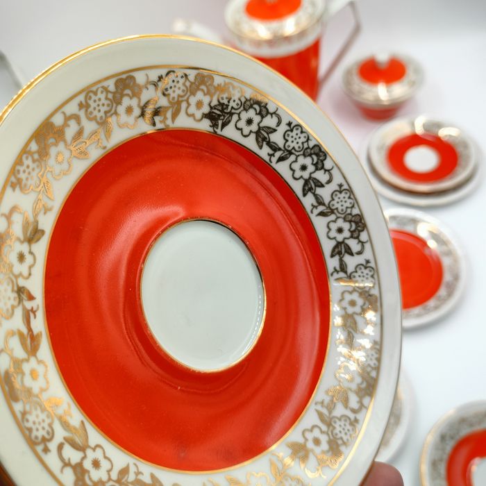 Chodzież Serwis Kawowy Elżbieta Porcelana z Talerzykami Deserowymi
