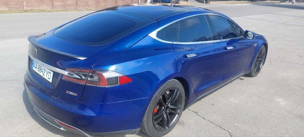 Продам Tesla model S P90D (Performance)