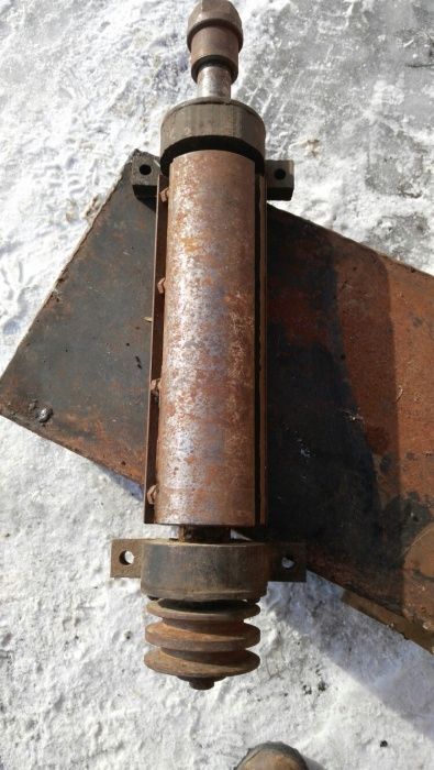 Продам вал промышленный стругальный для цыркулярки.