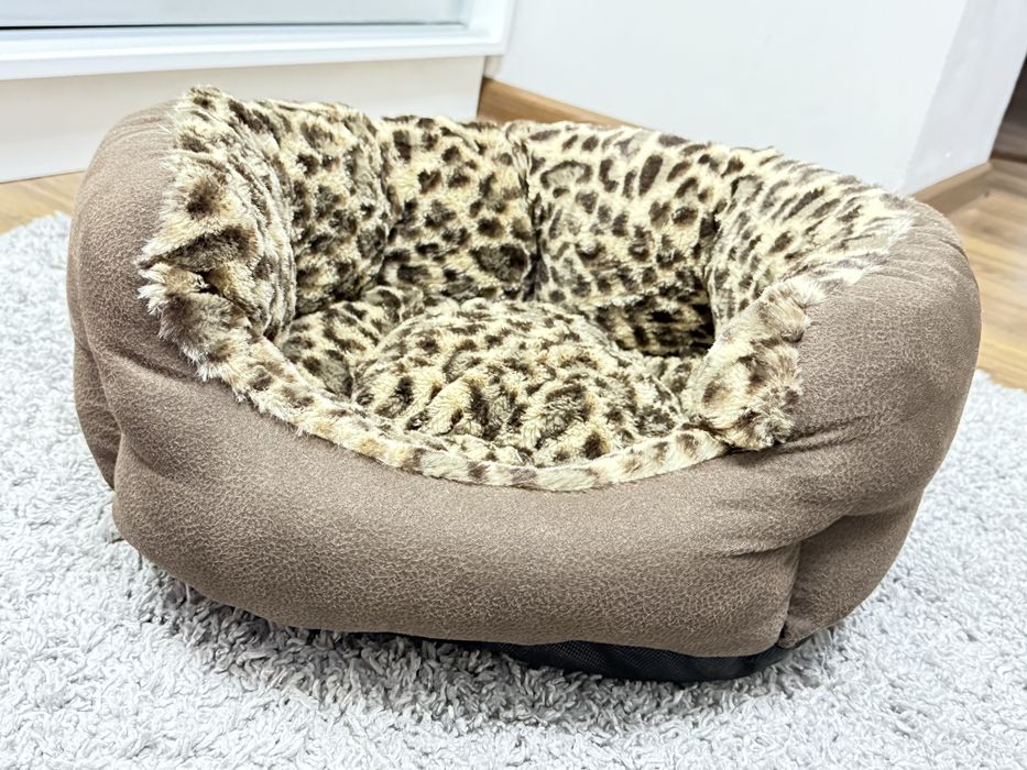Лежанка для собачки котика