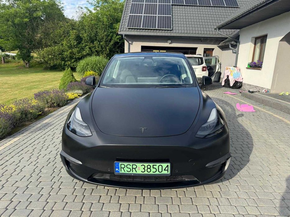 Tesla Model Y Performance
