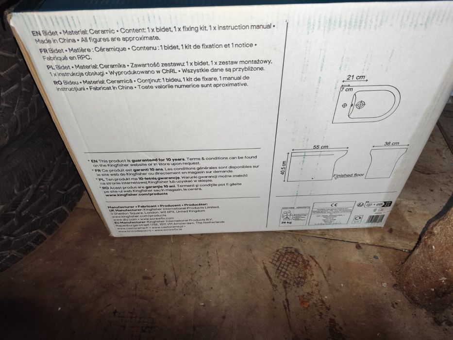 Dwa bidety podwieszany i stojacy. Nowe