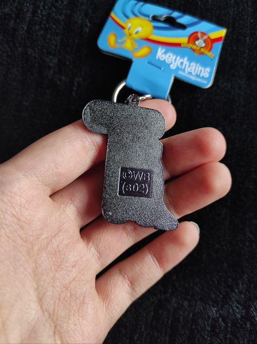 Breloczek Looney Tunes diabeł tasmański literka T