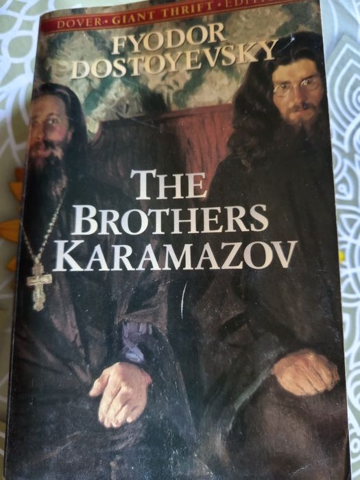 LIVRO.   Os Irmãos  Karamazov