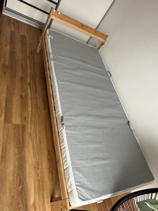 Cama ikea com colchão 20€