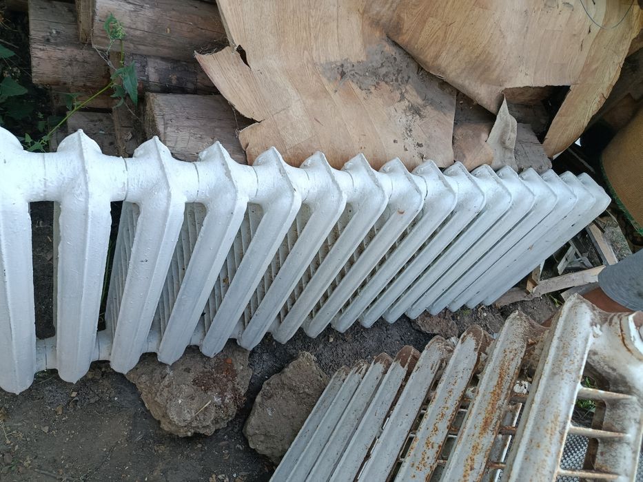 Батарея опалення чугун (чавун)