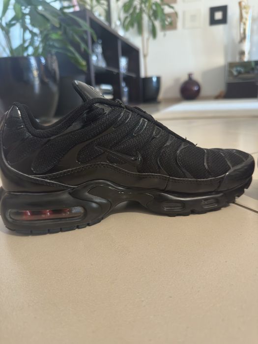 Air Max Plus “Tn”