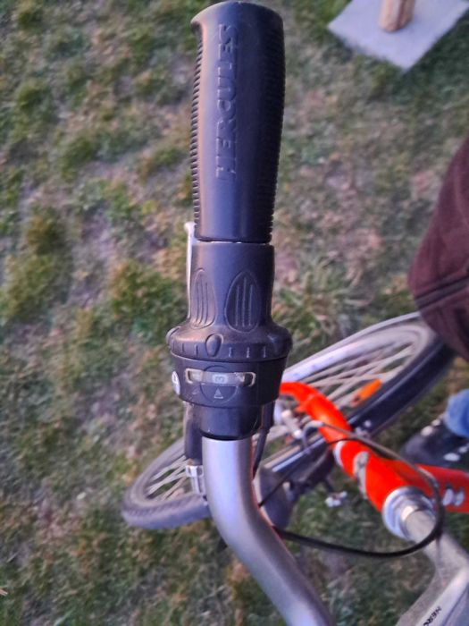 Rower miejski Herkules 28" z fotelikiem
