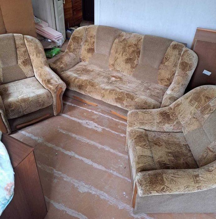 Диван та крісла комплект