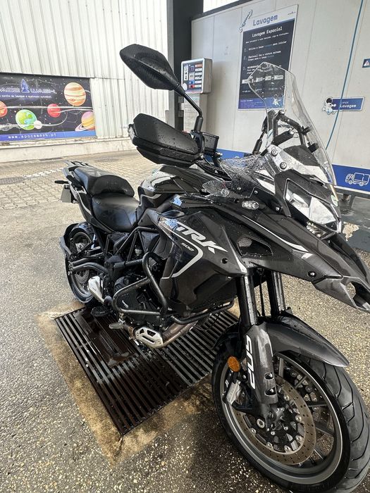 Moto Benelli TRK 502