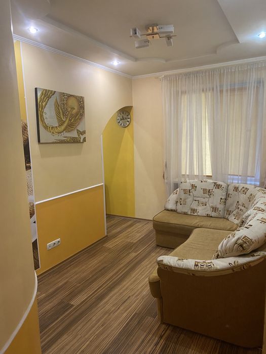 Сдам посуточно почасово 3часа-400,1-но комнатную квартиру на 95-м