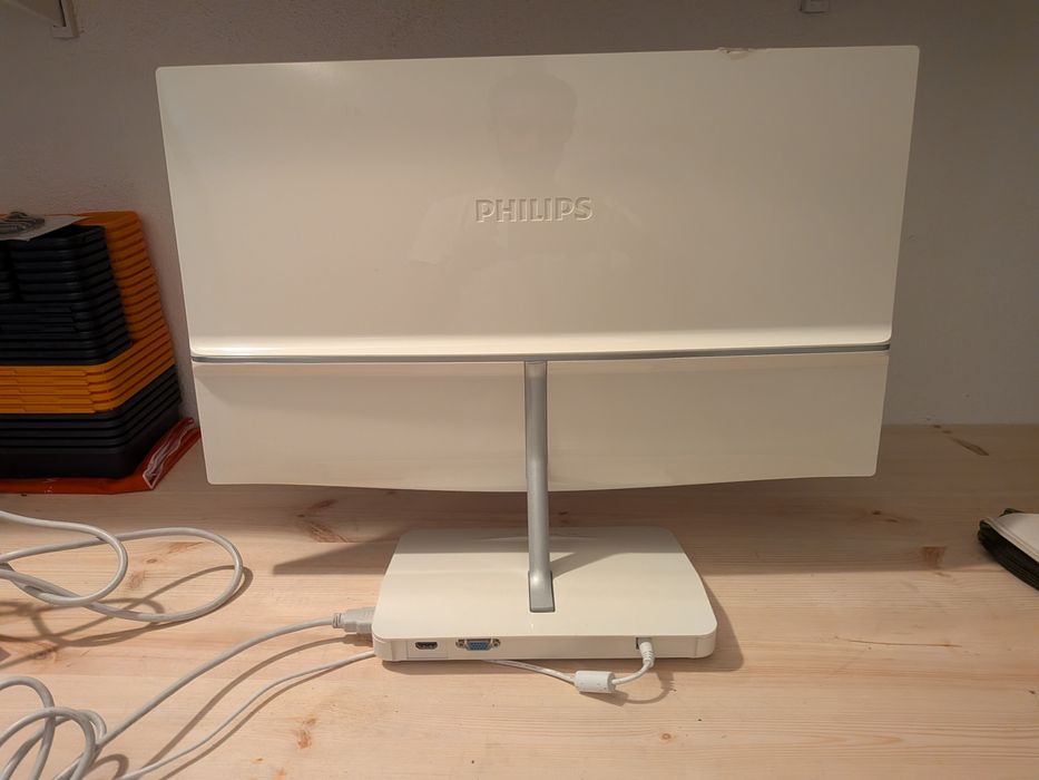 Monitor Philips Brilliance 239C - 23 polegadas447179573702184964