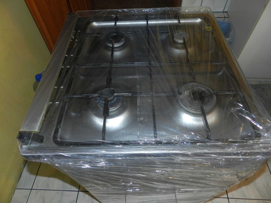 Kuchenka wolnostojąca 60cm. Inox.