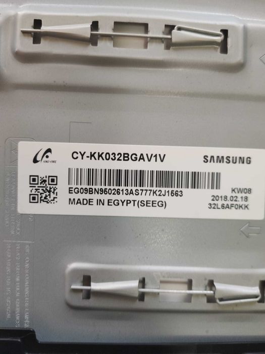 Tv Samsung UE32M5525AKXXC AVARIADA para peças