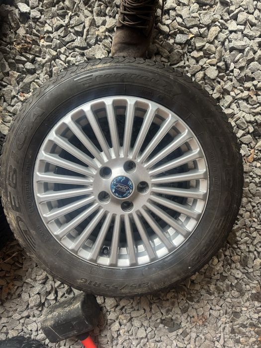 C-max/mondeo/focus/fiesta/ opony frigo hp2 dot23 215/55/r16