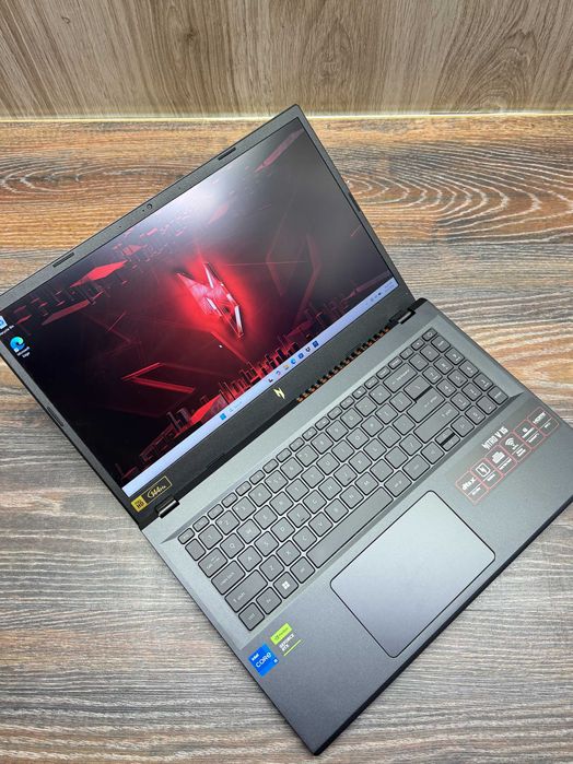 Ноутбук Acer Nitro V 15 - i5-13420H/ 32GB RAM/ 512GB SSD/ RTX 4050 6GB