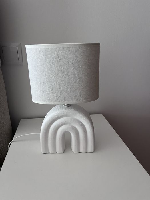 Conjunto de candeeiros de mesa de cabeceira como novos, com apenas 2 meses de uso.