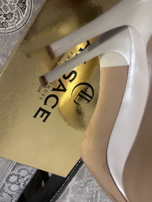 Туфлі білі 39, 40