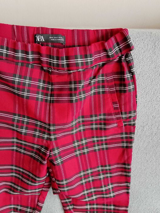 ZARA. Spodnie damskie.