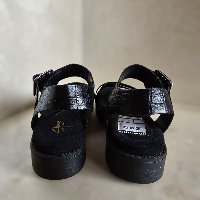 Жіночі нові  босоніжки сандалі "Clarks "