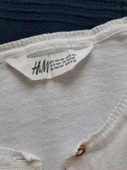H&M rozpinany biały sweterek 134-140