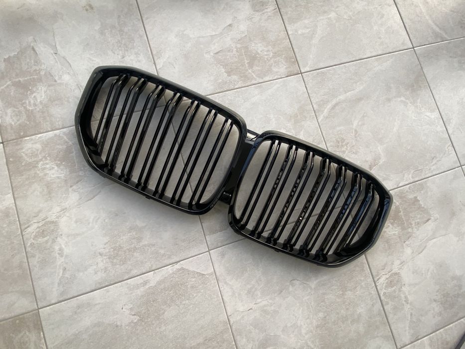 Ніздрі подвійні чорні BMW X5 G05 2018- Ноздри черные глянец