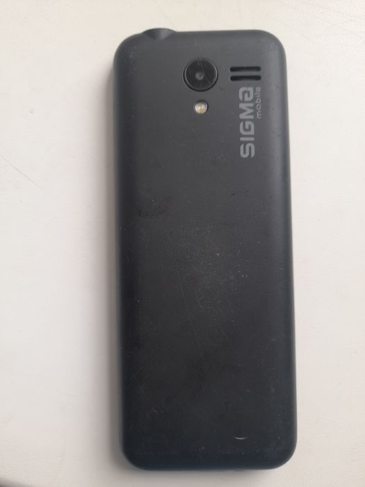 Телефон кнопочный