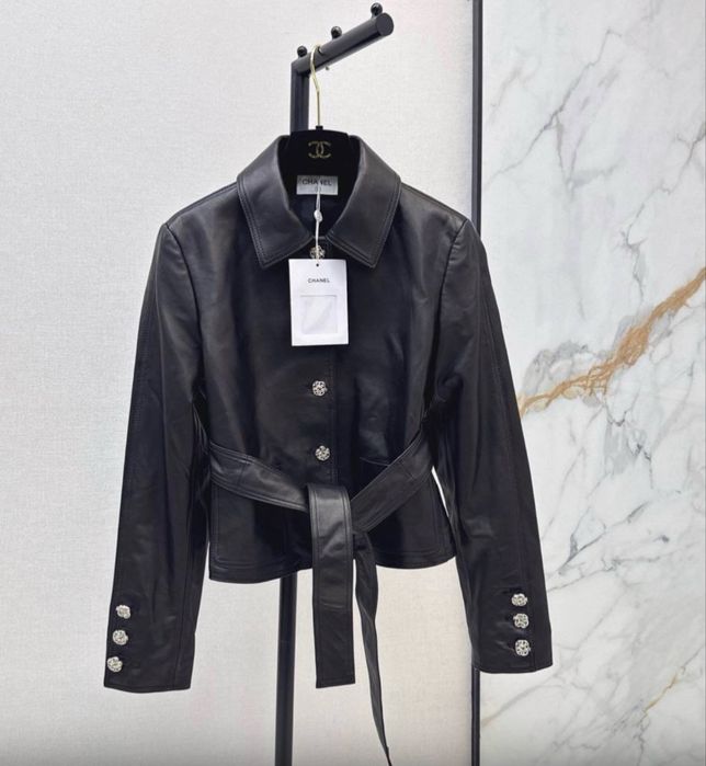 Курточка куртка Chanel