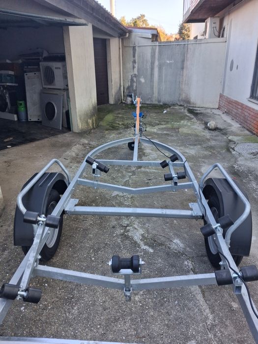 Atrelado para Barco até 4,5mt