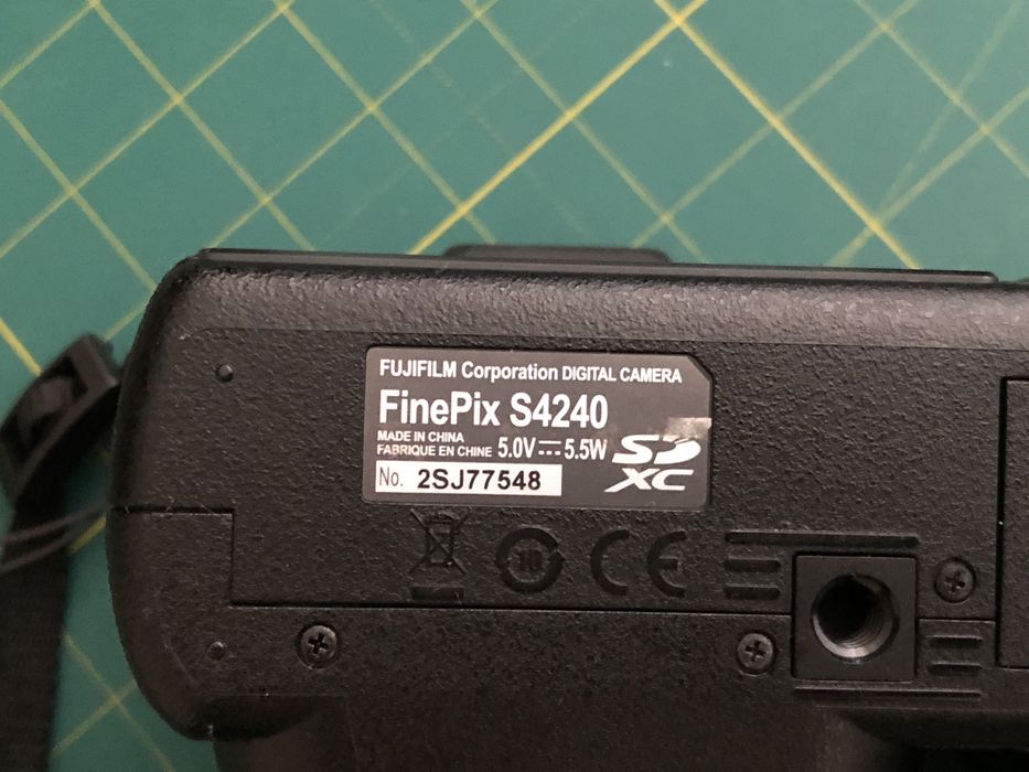 Fujifilm FinePix S4240