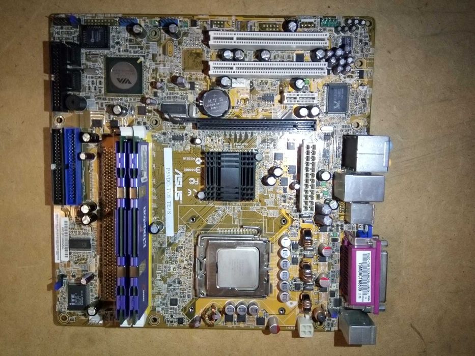 комплект Asus P5VDC-TVM  TE/S    проц  Intel PDC E4400   2Gb озу DDR2