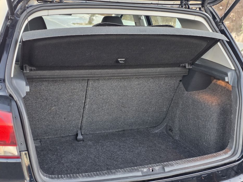 VW Golf 1.6 TDi Bluemotion (2011)