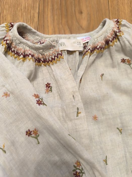 Вишиванка Zara для дівчинки