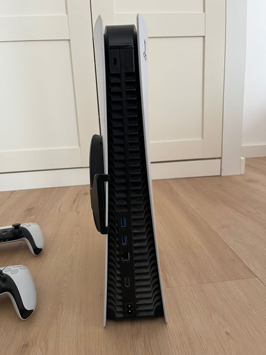 PlayStation 5 Standard + Fones PS5 Pulse 3D