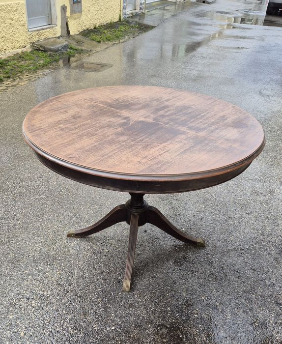 Mesa de jantar antiga grande