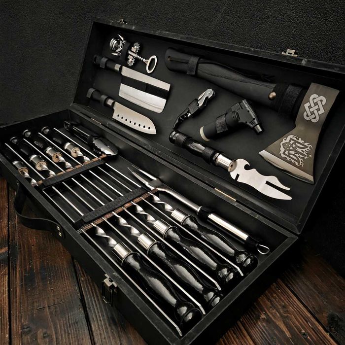 Набор шампуров подарочный  в деревянном кейсе набір шампурів