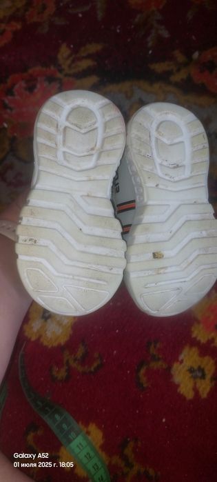 Продам кроссовки Fila двадцать третьего размера