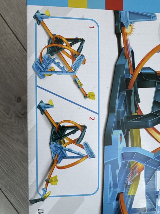 Hot wheels трек