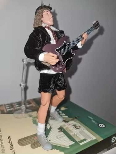 Figurka AC/DC Angus Young 18 cm