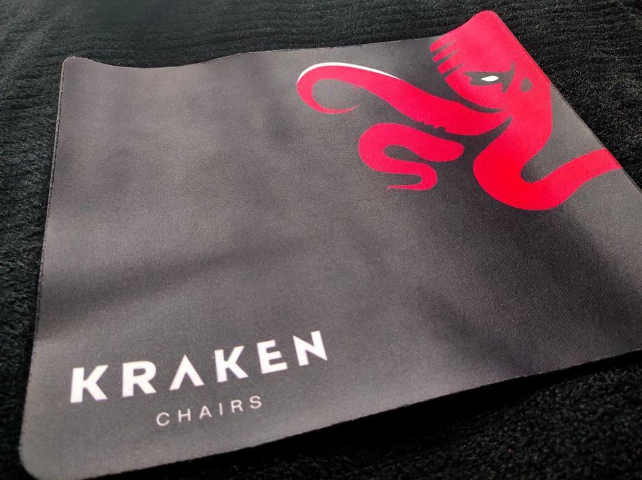 Podkładka pod myszkę gamingowa Kraken czarna
