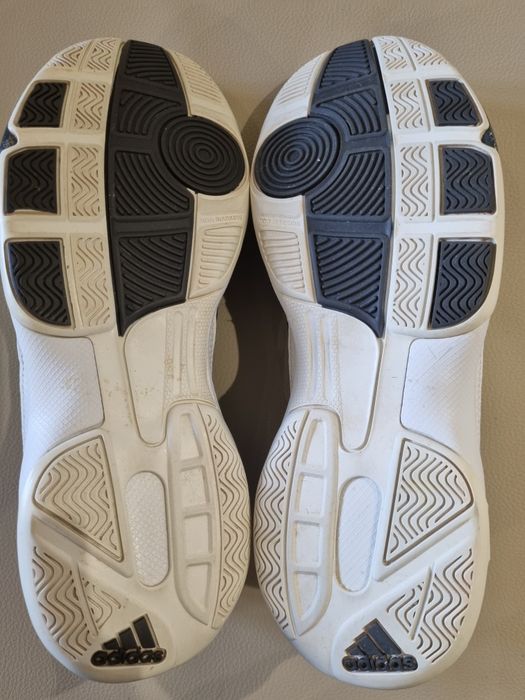 Кроссовки мужские adidas 42.5