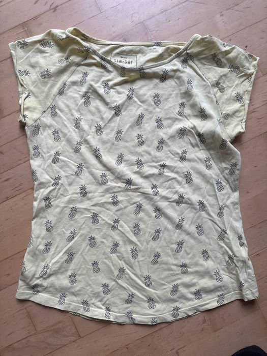 Odzież damska roz. 40 L 4 szt. kurtka Bershka