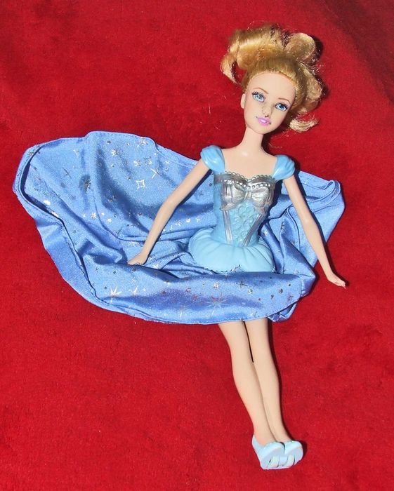 Mattel barbie Disney taniec kopciuszek lalka CHG56 - wysyłka