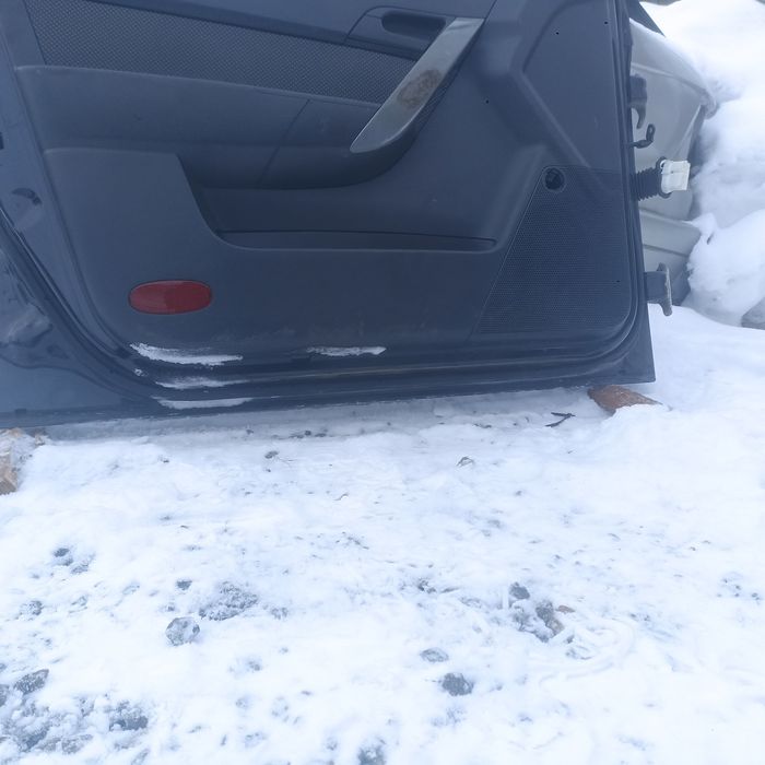 Двері Шевроле авео  L т250 Chevrolet Aveo
