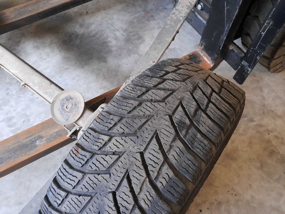 Oś na przyczepkę Ford Custom 12-19r