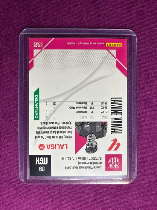 Lamine Yamal card Panini Megacracks 2024