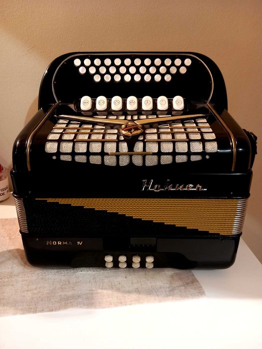 Concertina hohner norma 4