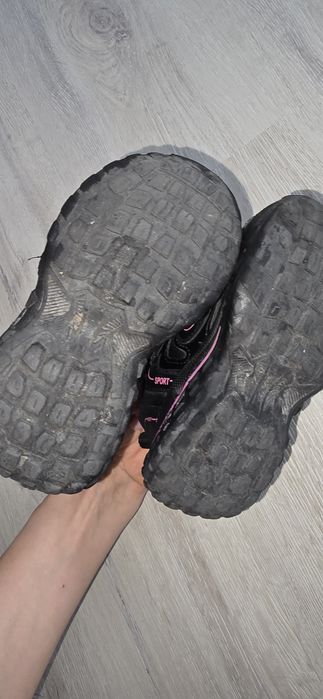Adidasy dla dziewczynki